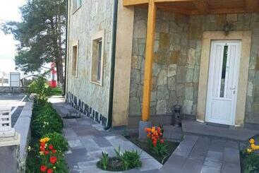 ホテル կամբուզ