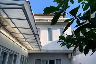 Pensione Friends Uluwatu Villa