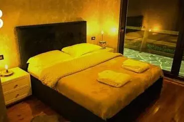 Pensió Zeneli Alpin Chalet