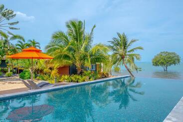 בית מלון כפרי Big Sun Residences By Iretreat