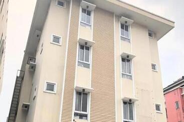 Szálloda Oyo 93808 Lincoln Dormitory