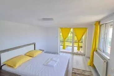 پانسیون Casa Egreta Alba