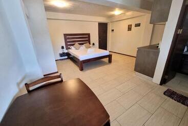 Angelina Beach Resort & Italian Restaurant Malapascua