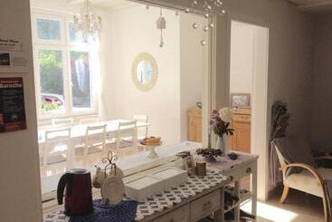 Bed And Breakfast 57