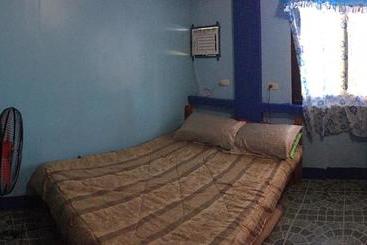 Dew Drop Inn Oceanside B&b