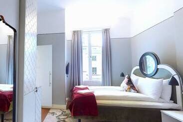 Hotel The Apartments Company   The Sweet