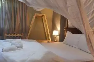 アパートホテル Jangwani River View Inn