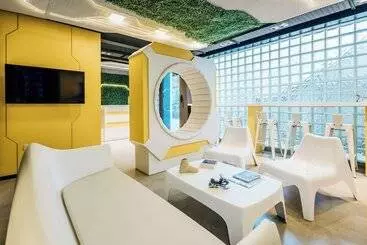 Underground Capsule