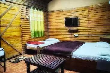 Devigiri Home Stay And Resort