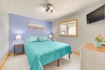 Houghton Lake Cottage W/ Patio: Walk To Waterfront