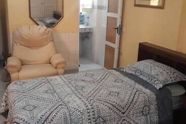 تختخواب و صبحانه Retiro Nancy