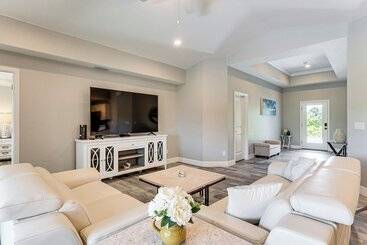 קוטג'' South Gulf Cove Retreat W/ Grill 13 Mi To Beach!