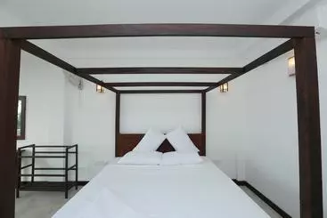 Resort Plantation Surf Inn & Restaurant