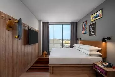 Hotel Moxy Solo