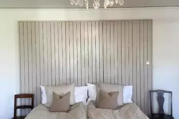Farm Stay B & B