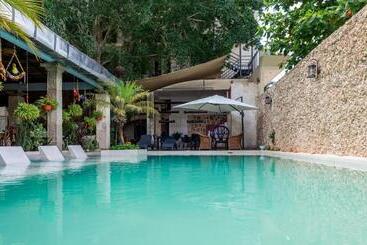 Hotel Hostal Nojoch Che