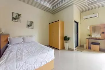 ホテル Aroel Homestay Mitra Reddoorz