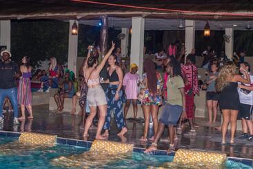 旅馆 Summer Dream Lodge