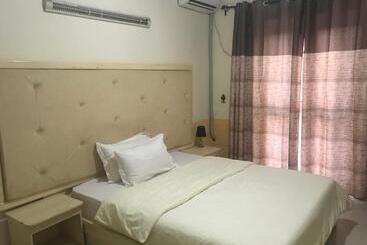 فندق International Summit Palace