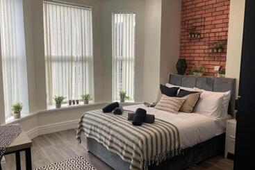 膳宿费 Dream Home