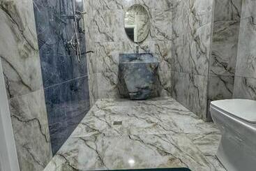 Premium Sea View Hotel & Hostel