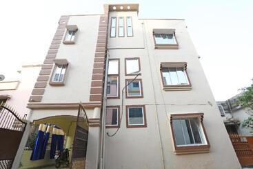 Otel Goroomgo Nandan Residency Bhubaneswar