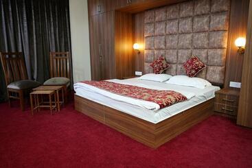 هتل Villa Homey Inn , Srinagar