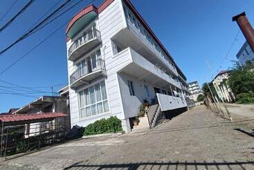 پانسیون Joni Mari