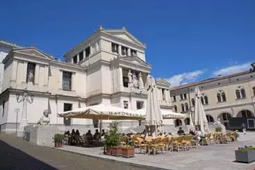 Pensió Elegante Suite Smeraldo