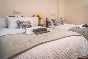 Pensionat Ukuku Hostel