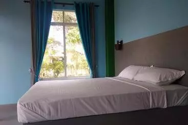 ペンション Why Not Guesthouse