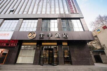 Ji Hotel Xi An Tonghuamen Metro Station