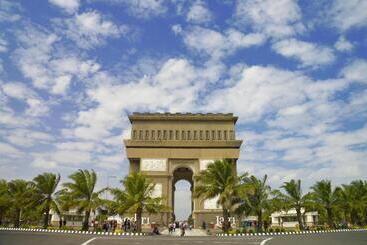 Weis Hotel Simpang Lima Semarang