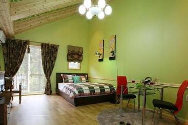 Yangyang Riverhill Pension