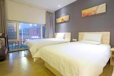 Hotel Hi Inn Weifang Railway Station Zhongbai Building
