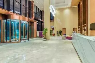 Lavande Hotel Sichuan Shehong Juxin Plaza