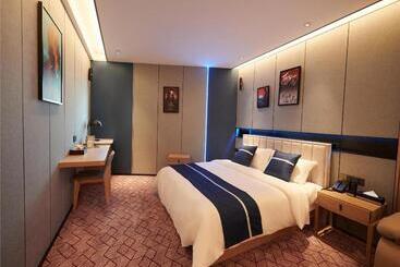 Starway Hotel Jiaozuo Spring City International Trade Plaza