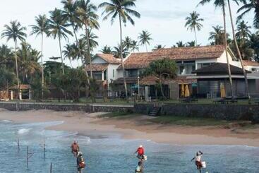 Hotel Candella House