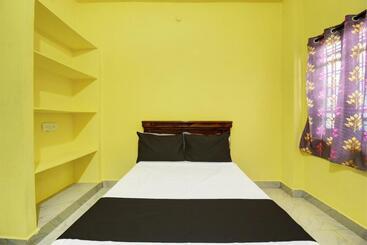 Hotel Oyo A1 Guest House