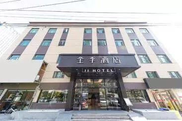 Ji Hotel Shanghai Nanxiang Guyi Garden