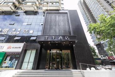 Ji Hotel Xi An Longshouyuan Metro Station