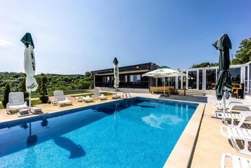 Pensjonat стаи за гости Dream