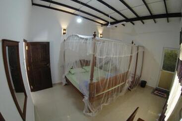 Brave Resort Mirissa