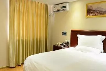 هتل Greentree Inn Guangdong Shenzhen Longhua New Area Longguan Rord Tianhong Express