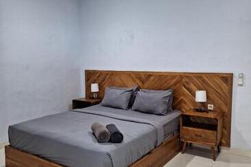 펜션 Bonewood Guesthouse