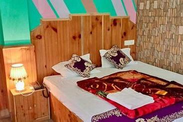 Fabhotel Hadimba Heights