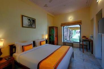 호텔 Treehouse Raj Bagh, A Boutique Heritage