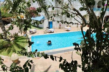 Aparthotel Appart Hotel Rodes