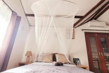 Bed & Breakfast Sannyasa Wellness And Spa
