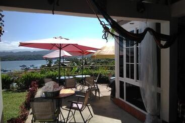 هتل Y Restaurante Casa Escondida